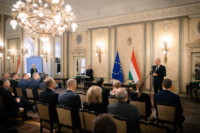 Cím nélküli előnézeti kép. Ennek a képnek nincs leírása.