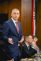 Ennek a képnek nincs leírása.