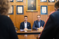 Ennek a képnek nincs leírása.