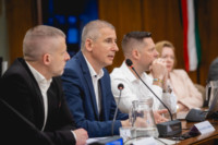 Ennek a képnek nincs leírása.