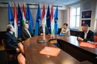 Ennek a képnek nincs leírása.