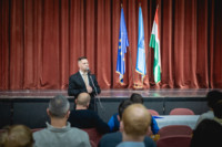 Ennek a képnek nincs leírása.