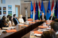 Ennek a képnek nincs leírása.
