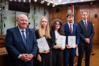 Cím nélküli előnézeti kép. Ennek a képnek nincs leírása.