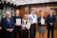 Cím nélküli előnézeti kép. Ennek a képnek nincs leírása.