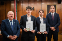 Cím nélküli előnézeti kép. Ennek a képnek nincs leírása.