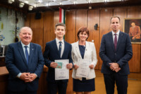 Cím nélküli előnézeti kép. Ennek a képnek nincs leírása.