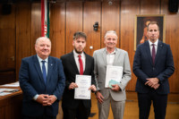 Cím nélküli előnézeti kép. Ennek a képnek nincs leírása.