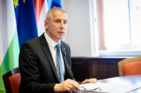 Ennek a képnek nincs leírása.