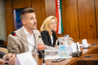 Ennek a képnek nincs leírása.