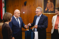 Cím nélküli előnézeti kép. Ennek a képnek nincs leírása.